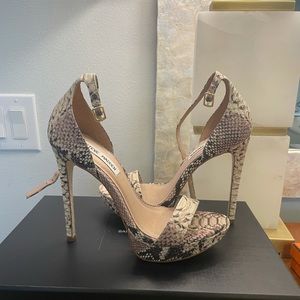 Steve Madden platform heels